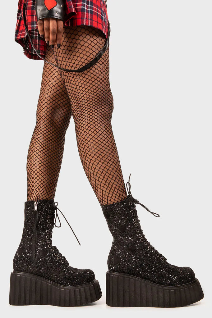 Hand On Heart Chunky Ankle Creeper Boots lamodawebsite