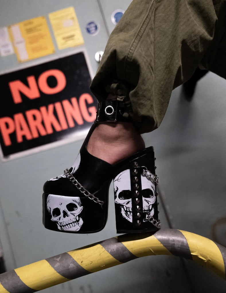 Hidden Closet Platform Heels lamodawebsite