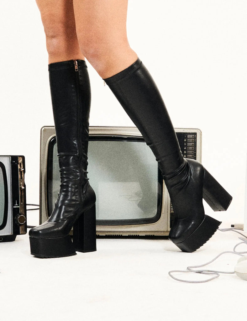 Return The Favour Platform Knee High Boots lamodawebsite