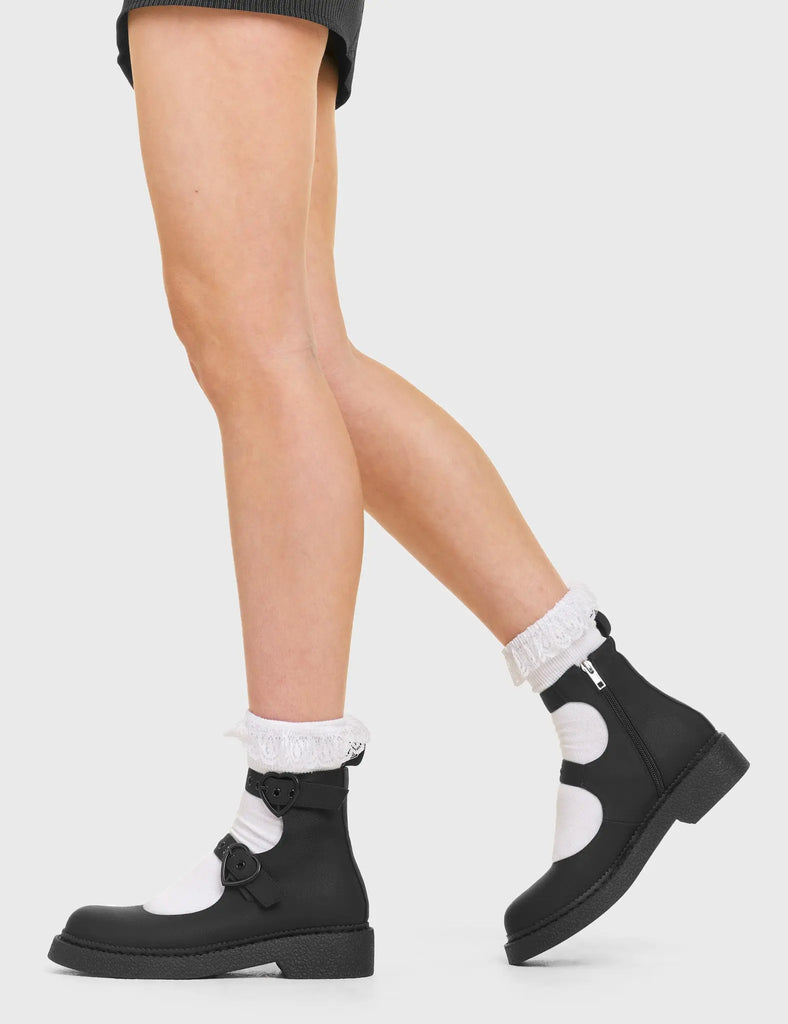 Trapped Platform Shoes LAMODA